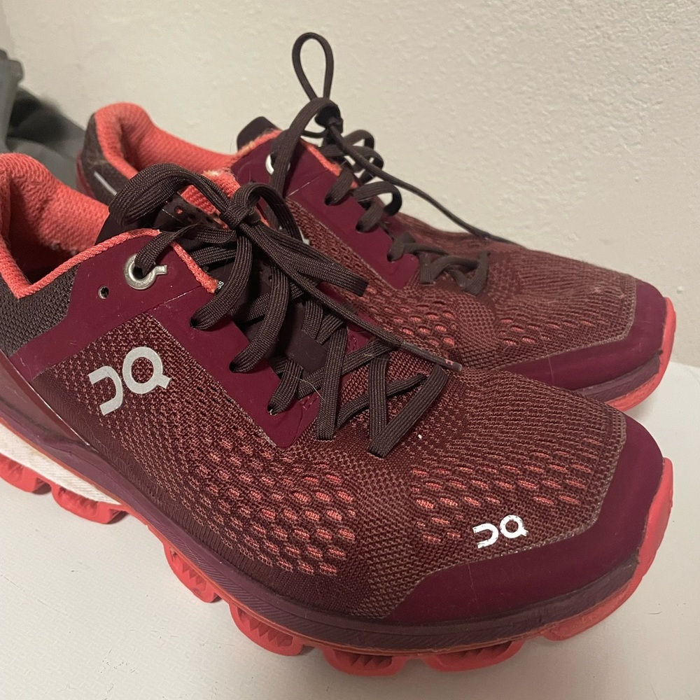On Running Cloud Swiss shoes
